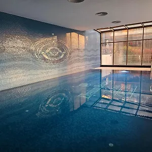 Apartment Taksim Perfect Residence, 3 Bedrooms, 140 M2, Pool Gym Sauna Access, Istanbul