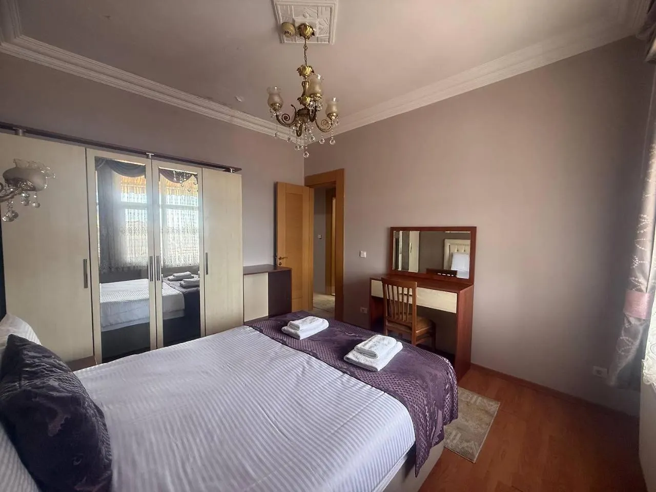 Elegant 3Br Apt, Palace Style, 4Ac, Balcony, 5 Min To Taksim #S3 Istanbul Apartment