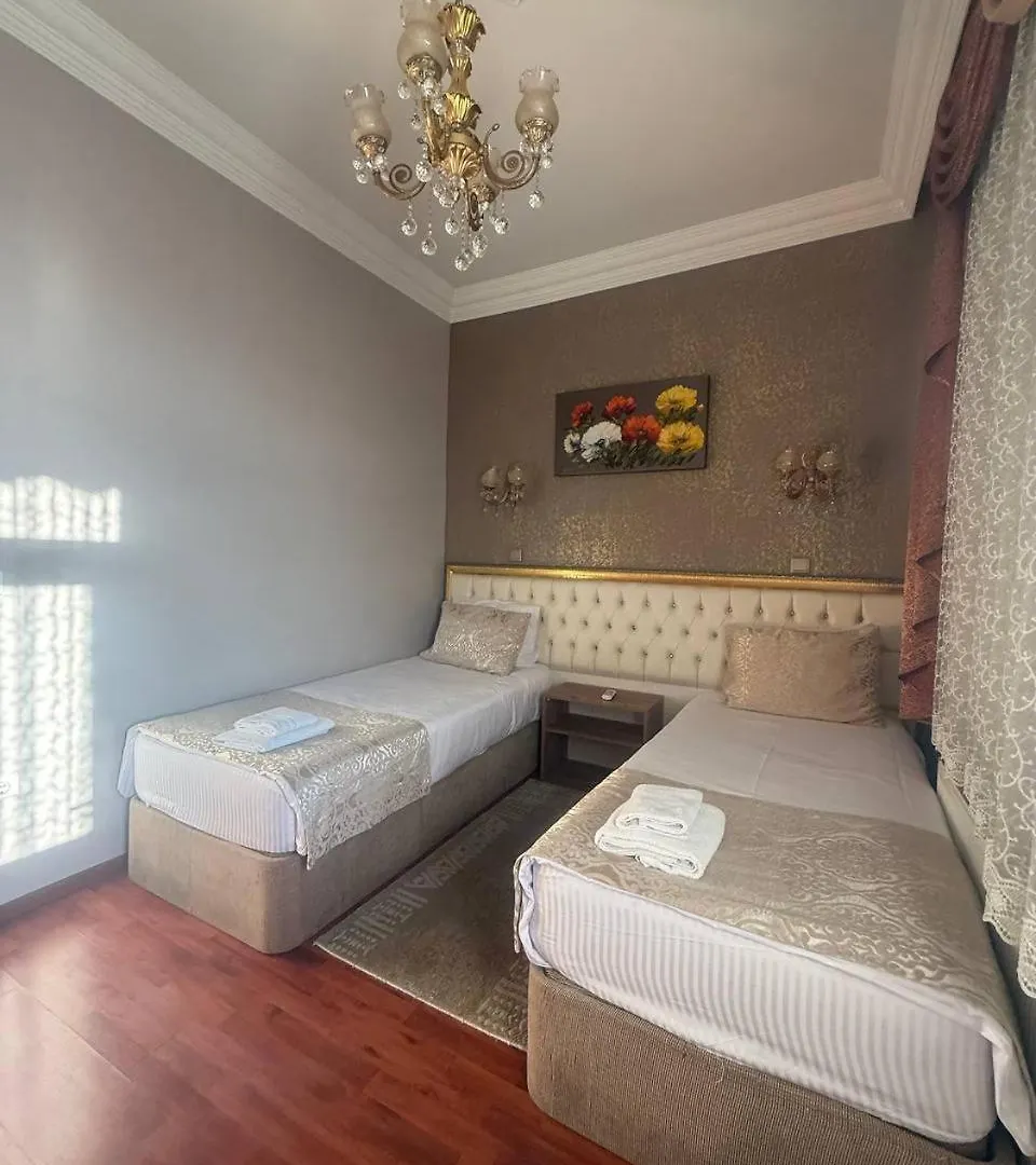 Elegant 3Br Apt, Palace Style, 4Ac, Balcony, 5 Min To Taksim #S3 Istanbul Apartment